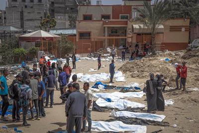 Hôpitaux de Gaza: l'UE veut une enquête indépendante sur des fosses communes