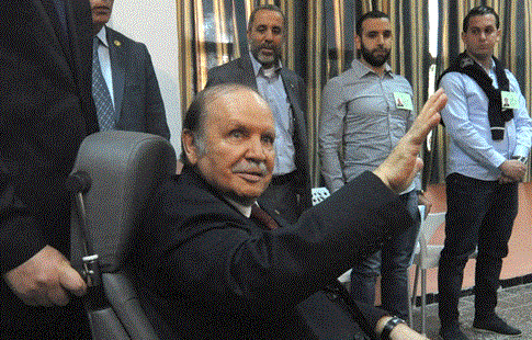 Bouteflika : 4e mandat de tous les risques