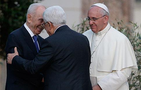 Abbas et Pérès au Vatican