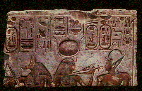 Une stèle et une statuette rendues à l’Egypte