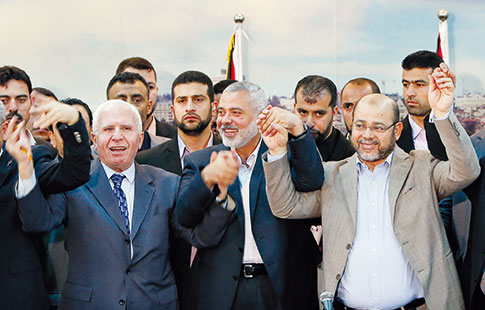 Ayman Al-Raqab : Le Fatah et l’OLP ont eu tort d’accepter de faire du Hamas un partenaire politique