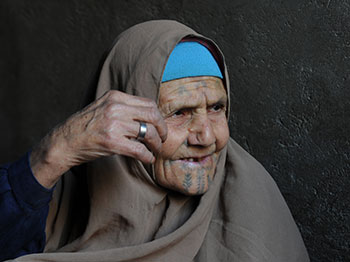A 90 ans, Chama Hussein Al-Namouli est la doyenne du village.