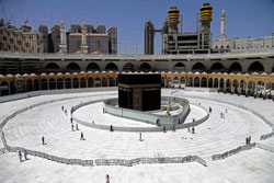 100  000 fidèles se rendaient chaque année durant le Ramadan en Arabie saoudite pour faire le petit 