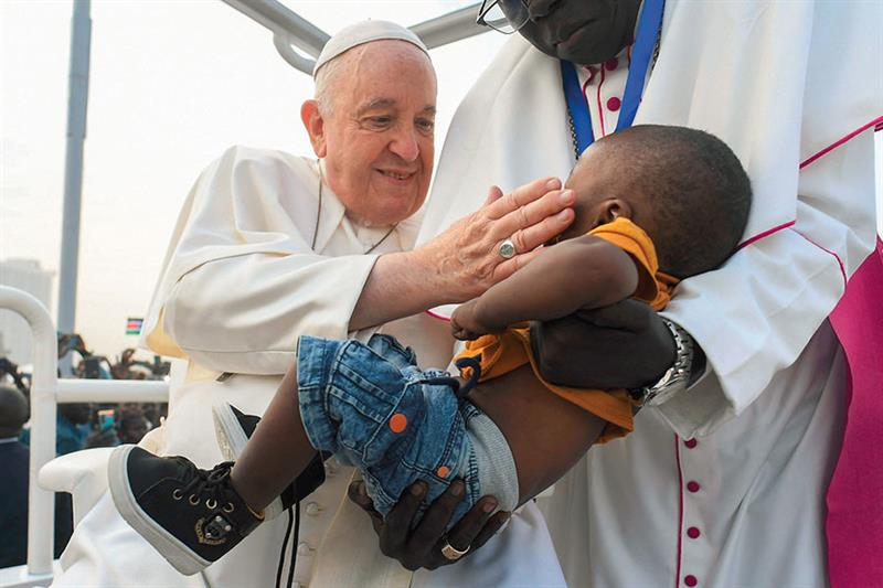 Le pape appelle les Sud-Soudanais à déposer les armes