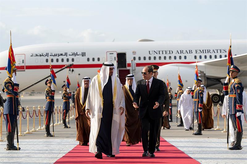 Bin Zayed au Caire pour des entretiens avec Sissi