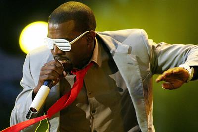   Le concert de Kanye West aux pyramides est reporté suite à la demande des organisateurs : responsable